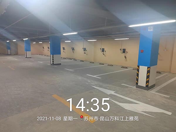 道路劃線，車位劃線，停車位劃線